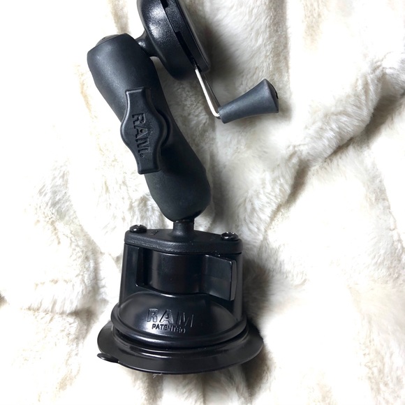 Car phone holder- Ram mount for iphone/ any phone - Picture 3 of 12